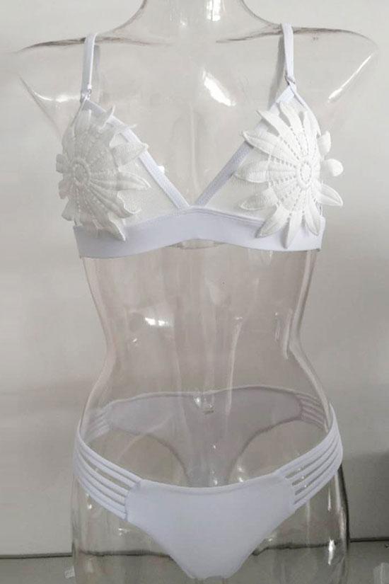 Mesh Embroidered Flower Bikini Swimsuit .bi