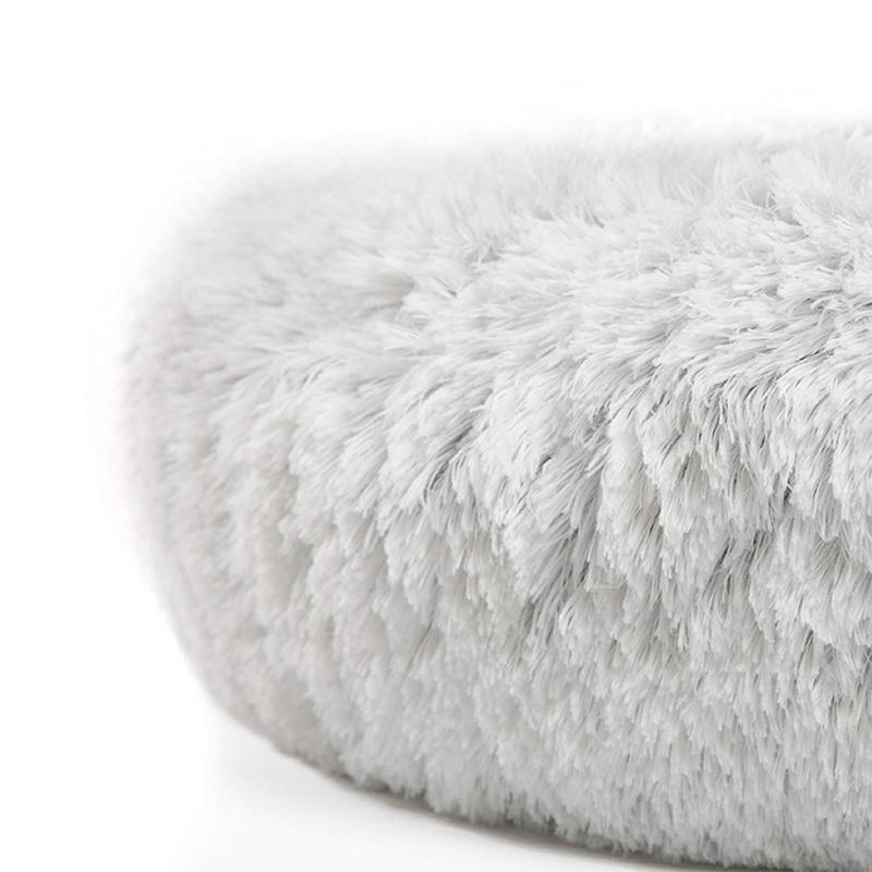 Cozy round pet bed